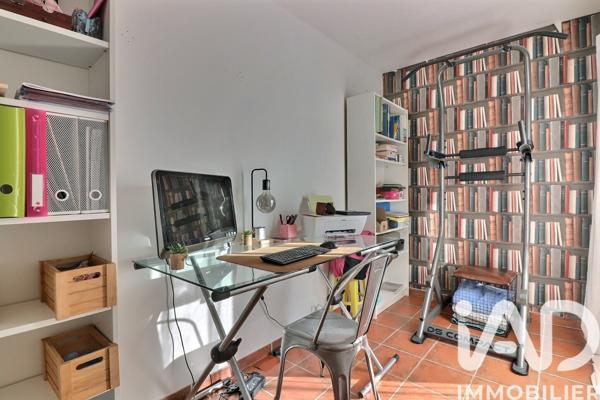 Maison à vendre 5 pièces 105 m² Cuges-les-Pins