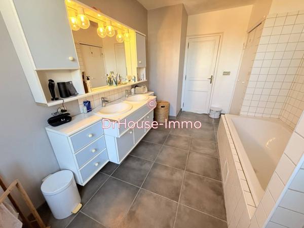 Maison à vendre 9 pièces de 214 m²