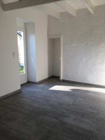 Location                                                      Maison
                        
                     3 pièces                      68 m2                     à Haute-Goulaine