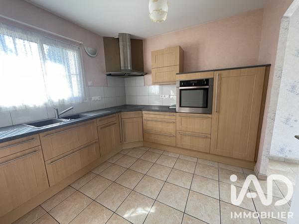 Maison à vendre 8 pièces 115,6 m² Châteaulin