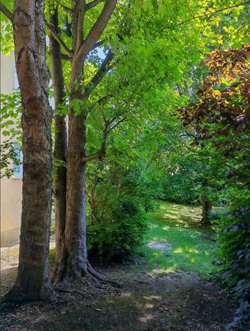Appartement
         2 pièces
        - 31 m² 124 500 € *
