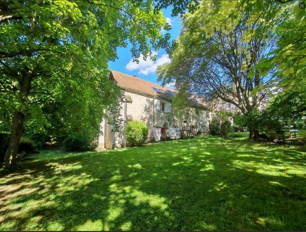 Appartement
         2 pièces
        - 31 m² 124 500 € *