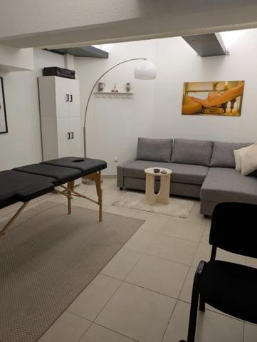 Dpt Isère (38), à louer BOURGOIN JALLIEU Local commercial 60 m²