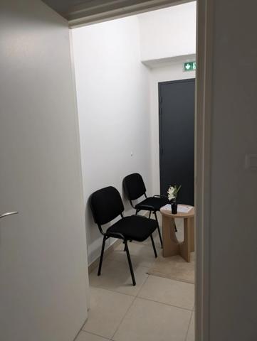 Dpt Isère (38), à louer BOURGOIN JALLIEU Local commercial 60 m²