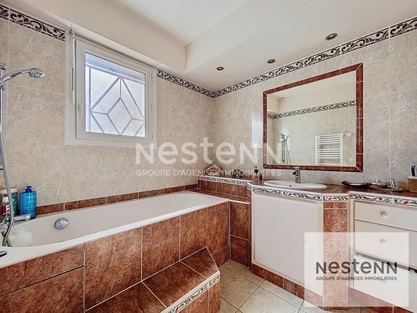 A vendre charmante maison de 90 m² avec 3 chambres, jardin et garage dans un environnement calme à Montpellier