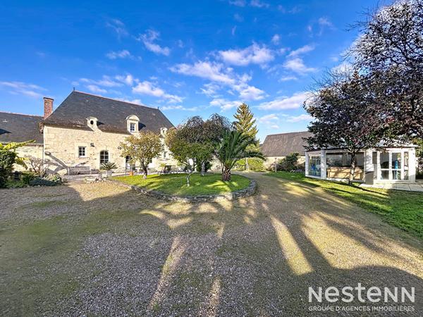 Maison de Prestige à Vendre à Corné 49800 Loire Authion 7 Chambres 1450 m² de jardin !