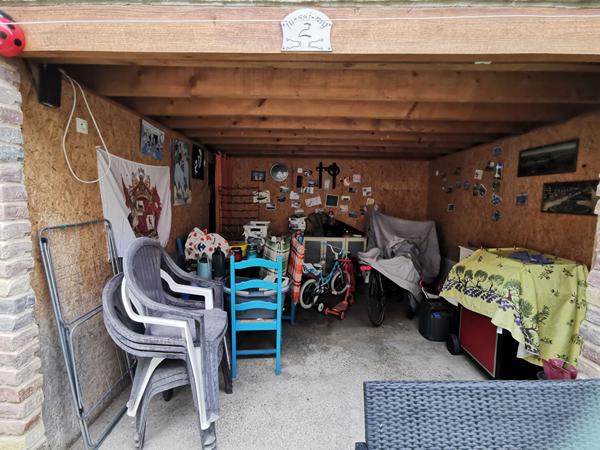 Maison en R+1 avec vie de plain pied et cour