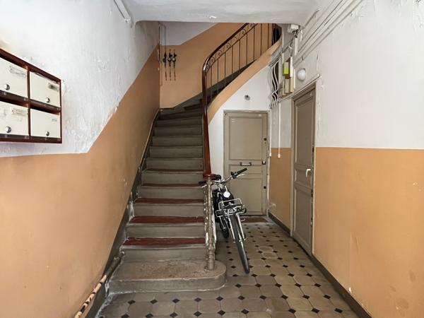 Marseille (13005) Appartement 2 pièces à vendre – Rue Ferrari 13005