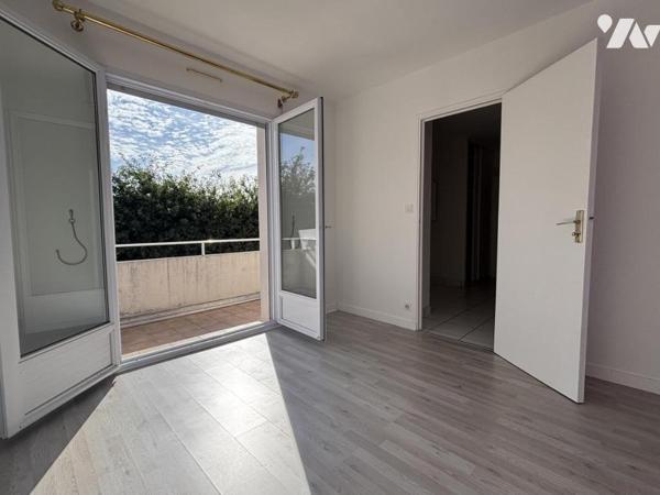 APPARTEMENT - T2 - AVEC TERRASSE - PLAGE A PIED