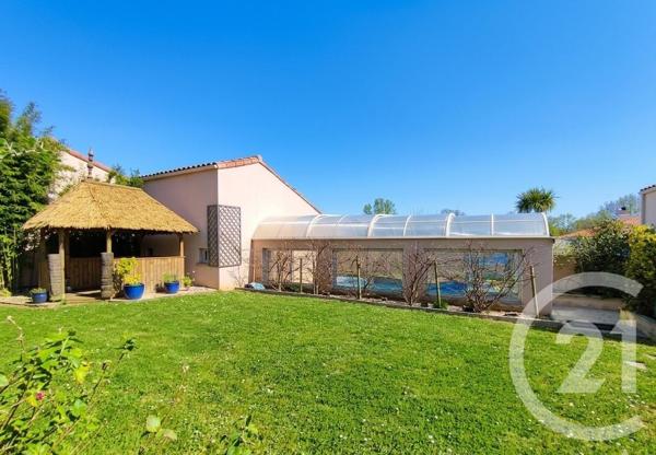Maison à vendre  19 pièces - 317 m2 ST VINCENT SUR JARD - 85