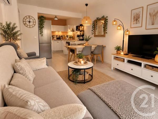 Appartement F2 à vendre  2 pièces - 42 m 2   STE MAXIME  - 83