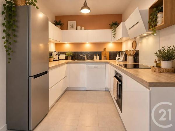 Appartement F2 à vendre  2 pièces - 42 m 2   STE MAXIME  - 83