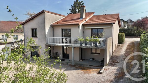 Maison à vendre  10 pièces - 249,46 m2 YZEURE - 03