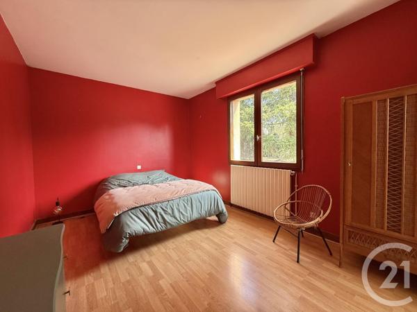 Maison à vendre  10 pièces - 249,46 m2 YZEURE - 03