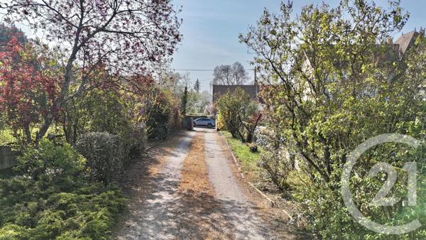 Maison à vendre  10 pièces - 249,46 m2 YZEURE - 03