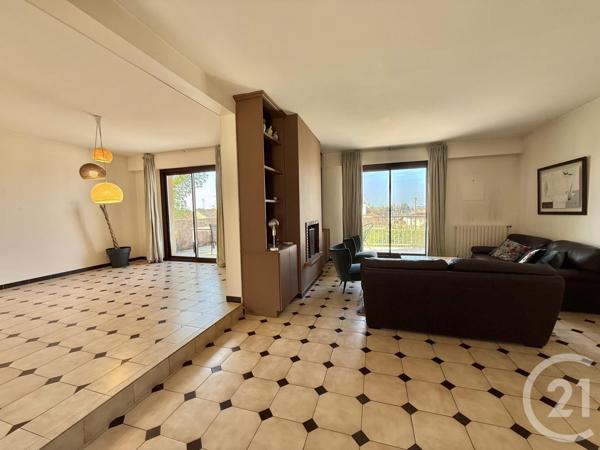 Maison à vendre  10 pièces - 249,46 m2 YZEURE - 03