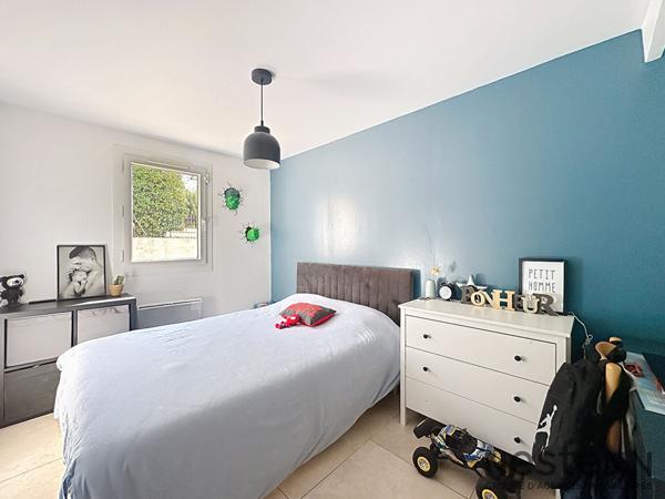 2 Maison Trets 4 pièce(s) 80 m2 et 3 pièces 82m2 sur un terrain de 547m2