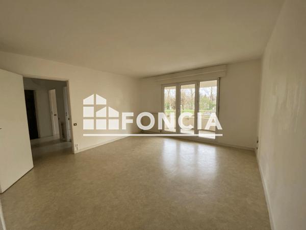 Location Appartement 2 pièces 47.97 m² - 8 AVENUE JEAN JACQUES ROUSSEAU Billere 64140