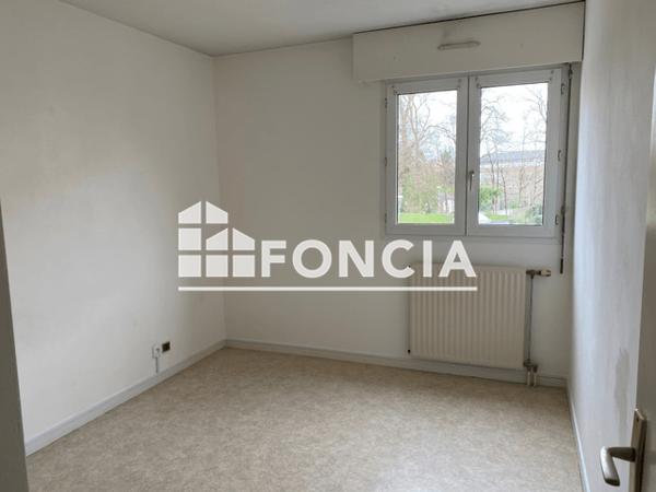 Location Appartement 2 pièces 47.97 m² - 8 AVENUE JEAN JACQUES ROUSSEAU Billere 64140