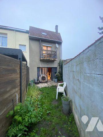 CALAIS EGALITE MAISON BEL ETAGE 2 CHAMBRES GARAGE