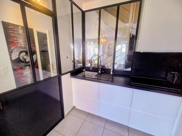 LE BLANC MESNIL, Maison récente F4 dans copropriété de très beau Standing !