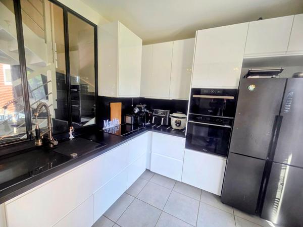 LE BLANC MESNIL, Maison récente F4 dans copropriété de très beau Standing !