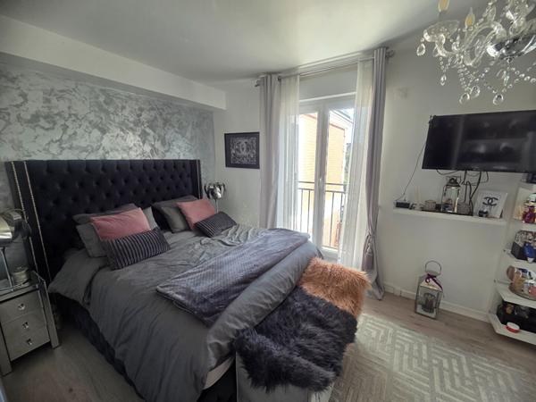 LE BLANC MESNIL, Maison récente F4 dans copropriété de très beau Standing !