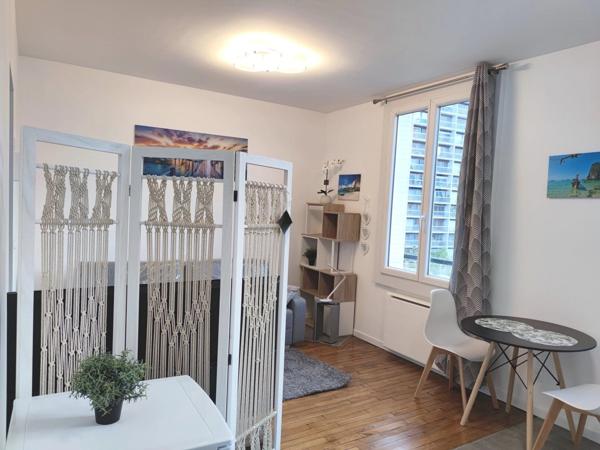 Location Appartement 1 pièces 21 m2 à Courbevoie