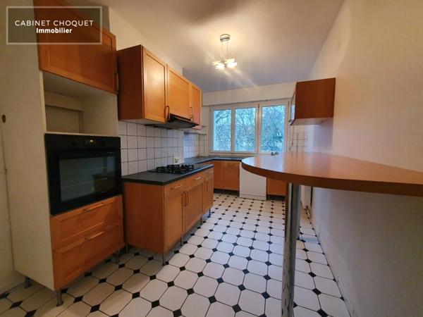 F4 AVEC TERRASSE, GARAGE ET CAVE EN RESIDENCE A LOUER - LILLE VAUBAN - 112.5 m 2 - 1 888 € charges comprises par mois