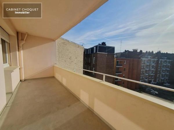 F4 AVEC TERRASSE, GARAGE ET CAVE EN RESIDENCE A LOUER - LILLE VAUBAN - 112.5 m 2 - 1 888 € charges comprises par mois