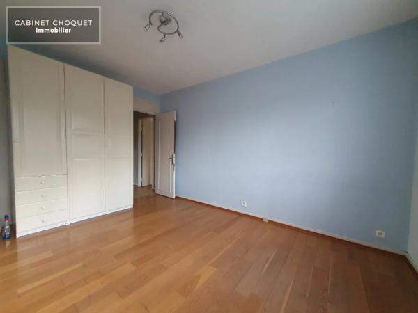 F4 AVEC TERRASSE, GARAGE ET CAVE EN RESIDENCE A LOUER - LILLE VAUBAN - 112.5 m 2 - 1 888 € charges comprises par mois