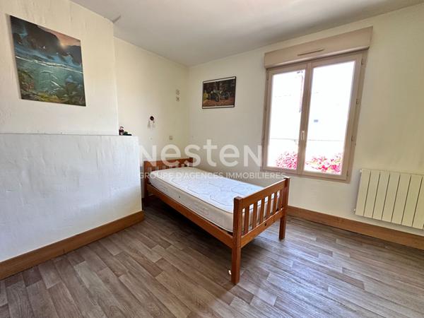 Vente maison spacieuse en pierre de Loire de 149 m² à Saint-Pierre-du-Lorouër (72150)