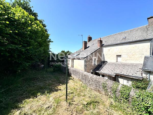Vente maison spacieuse en pierre de Loire de 149 m² à Saint-Pierre-du-Lorouër (72150)