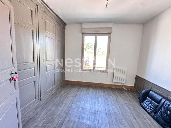 Vente maison spacieuse en pierre de Loire de 149 m² à Saint-Pierre-du-Lorouër (72150)