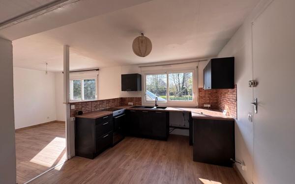 Appartement à louer    2 pièces •  Cour-et-Buis