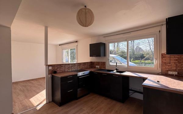 Appartement à louer    2 pièces •  Cour-et-Buis