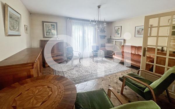 Maison à vendre    6 pièces •  Senlis