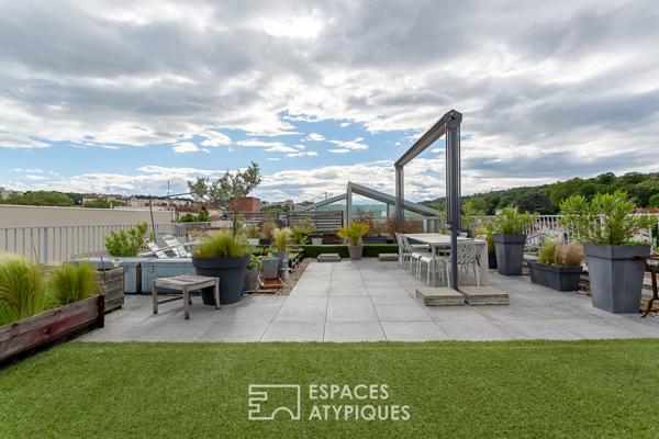 Entre loft et maison, un lieu de vie unique aux portes de Lyon