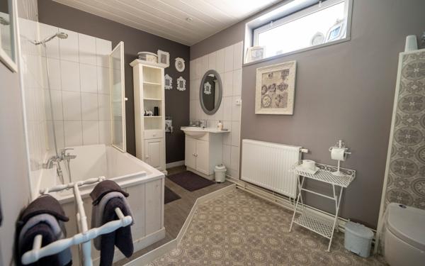Maison à vendre    8 pièces • 362,47 m2 La Gorgue