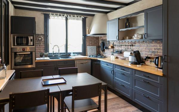 Maison à vendre    8 pièces • 362,47 m2 La Gorgue