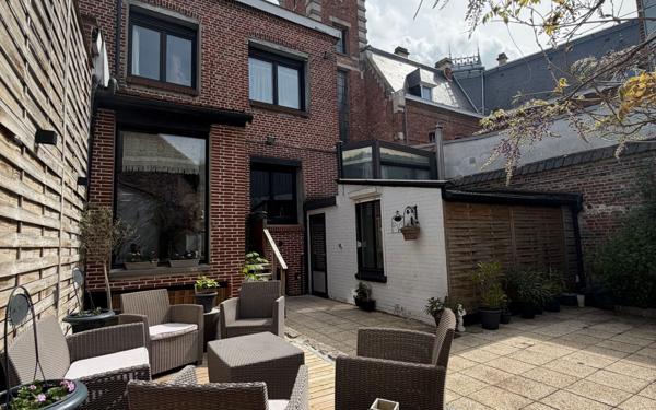 Maison à vendre    8 pièces • 362,47 m2 La Gorgue