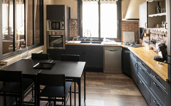 Maison à vendre    8 pièces • 362,47 m2 La Gorgue