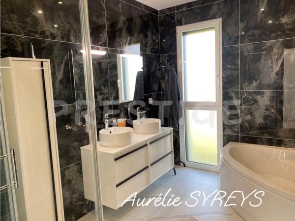 Bien d'exception : Villa plage à pied !