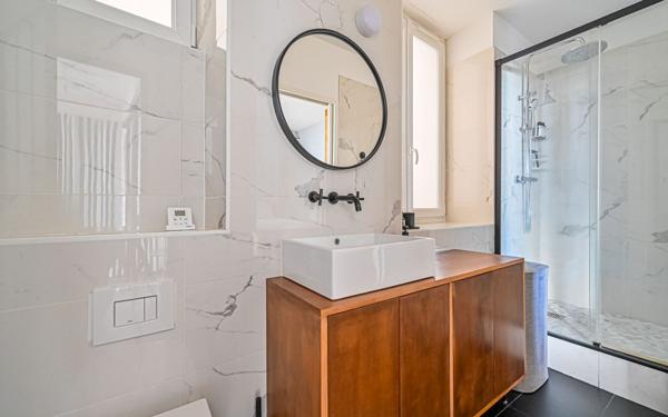 Appartement à vendre    2 pièces • 42,13 m2 Paris 19