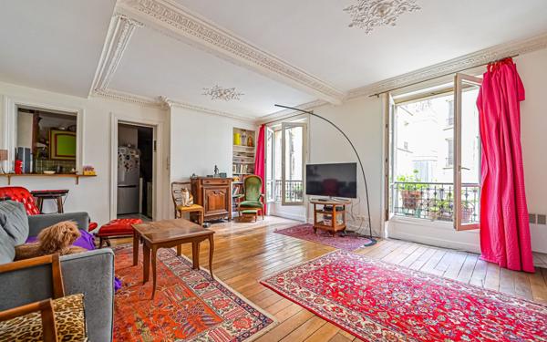Appartement à vendre    2 pièces • 66,15 m2 Paris 10
