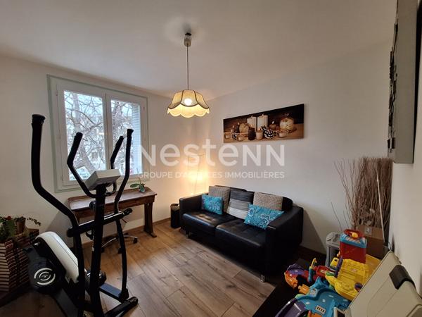 Appartement rénové Avignon 3 pièce(s) 54.69 m2 balcon et parking au 1er étage