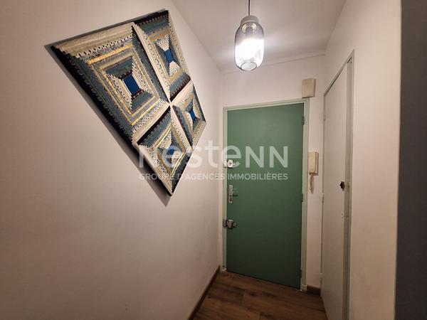 Appartement rénové Avignon 3 pièce(s) 54.69 m2 balcon et parking au 1er étage