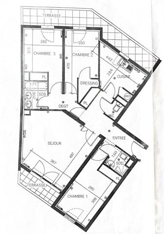 Appartement 4 pièces de 90 m² à Suresnes (92150)