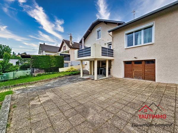 Annemasse (74100) Maison familiale 4 chambres avec sous-sol complet et terrain constructible à Annemasse – Idéale pour fron
