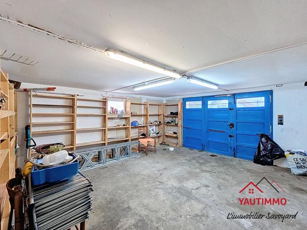 Annemasse (74100) Maison familiale 4 chambres avec sous-sol complet et terrain constructible à Annemasse – Idéale pour fron